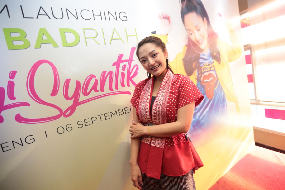 Penyanyi dangdut Siti Badriah meluncurkan album Lagi Syantik di Jakarta, Kamis (6/9/2018).