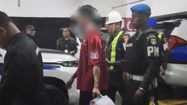 Penari Thailand dan DJ China Dideportasi karena Masalah Izin Tinggal