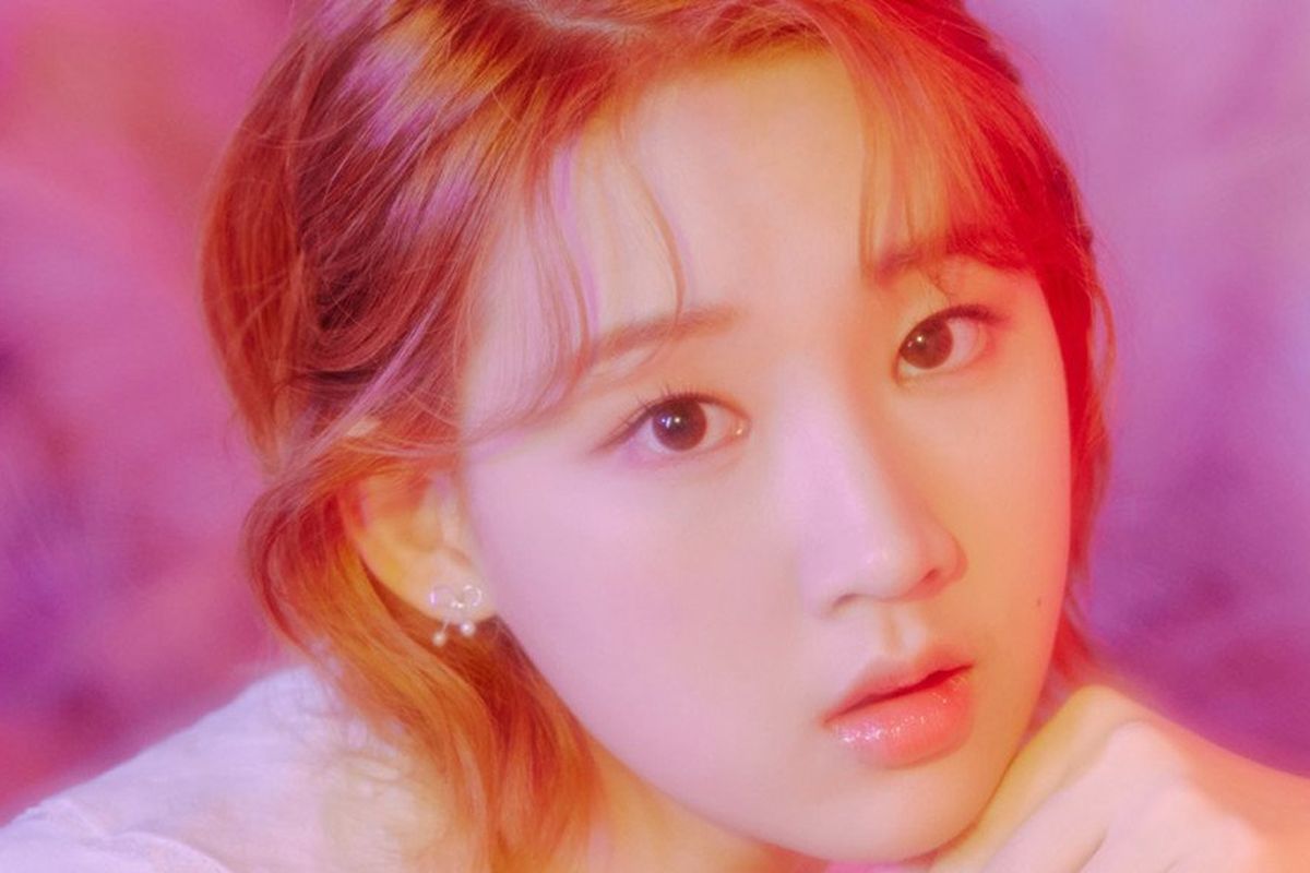 Salah satu personel Weeekly, Jiyoon