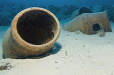 Temuan Guci di Bawah Laut Ungkap Praktik Pembuatan Anggur Zaman Romawi