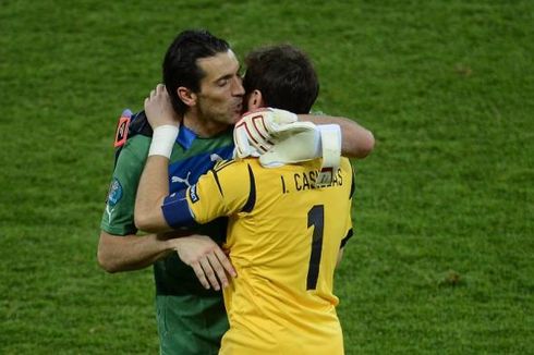 Ketika Casillas Sampaikan Simpati Melihat Tangisan Buffon...