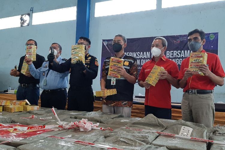 Pemeriksaan fisik bersama atas penindakan dugaan pelanggaran HAKI