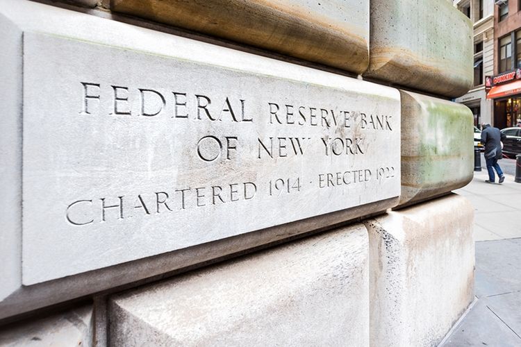 Waspadai Dampak Tarif Trump, The Fed Kembali Pertahankan Suku Bunga Acuan