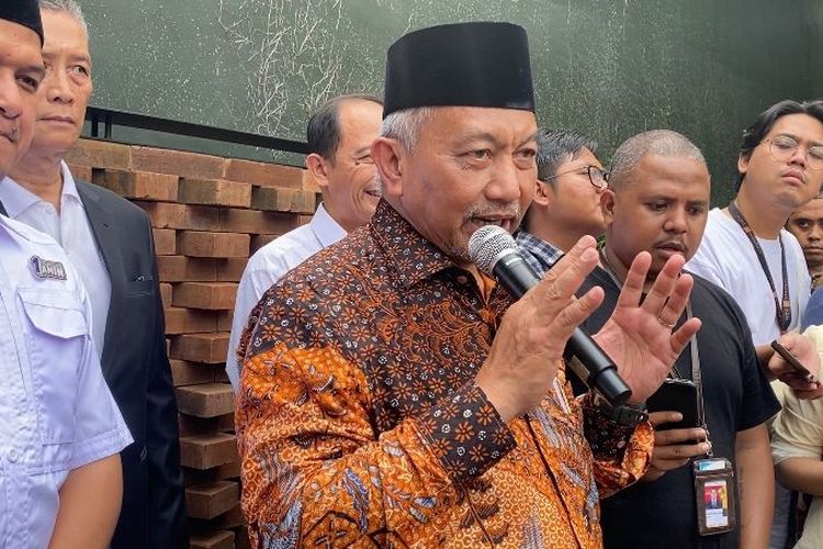 Presiden PKS Ahmad Syaikhu di kediaman Anies Baswedan, Lebak Bulus, Jakarta Selatan, Selasa (30/4/2024). 