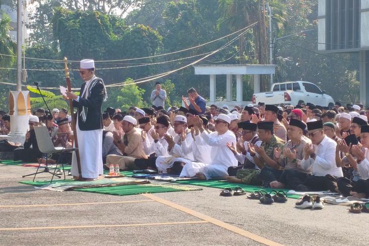 Warga Samarinda Sulit Dapat Air Bersih, Pemkot Gelar Shalat Istisqa Memohon Turun Hujan