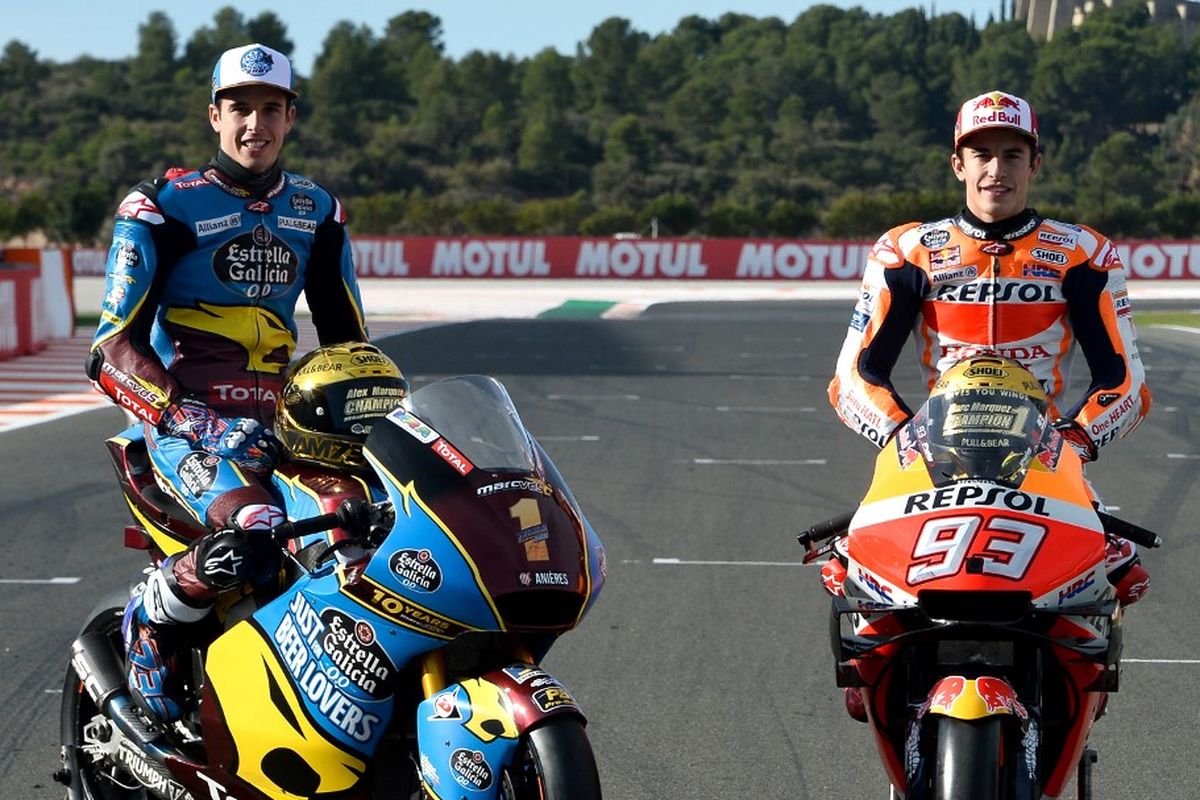 Alex Marquez resmi bergabung dengan Marc Marquez di Repsol Honda Team. (Photo by JOSE JORDAN / AFP)