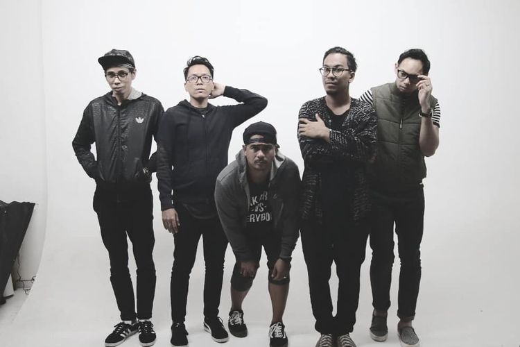 Personel dari Rumahsakit, grup musik asal Indonesia
