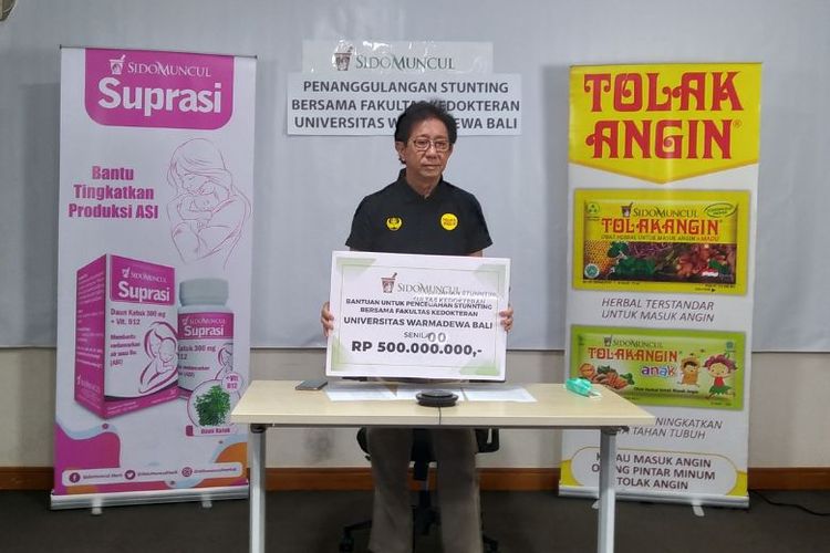 Sido Muncul memberikan bantuan sebesar Rp 500 Juta untuk program pengentasan stunting. 