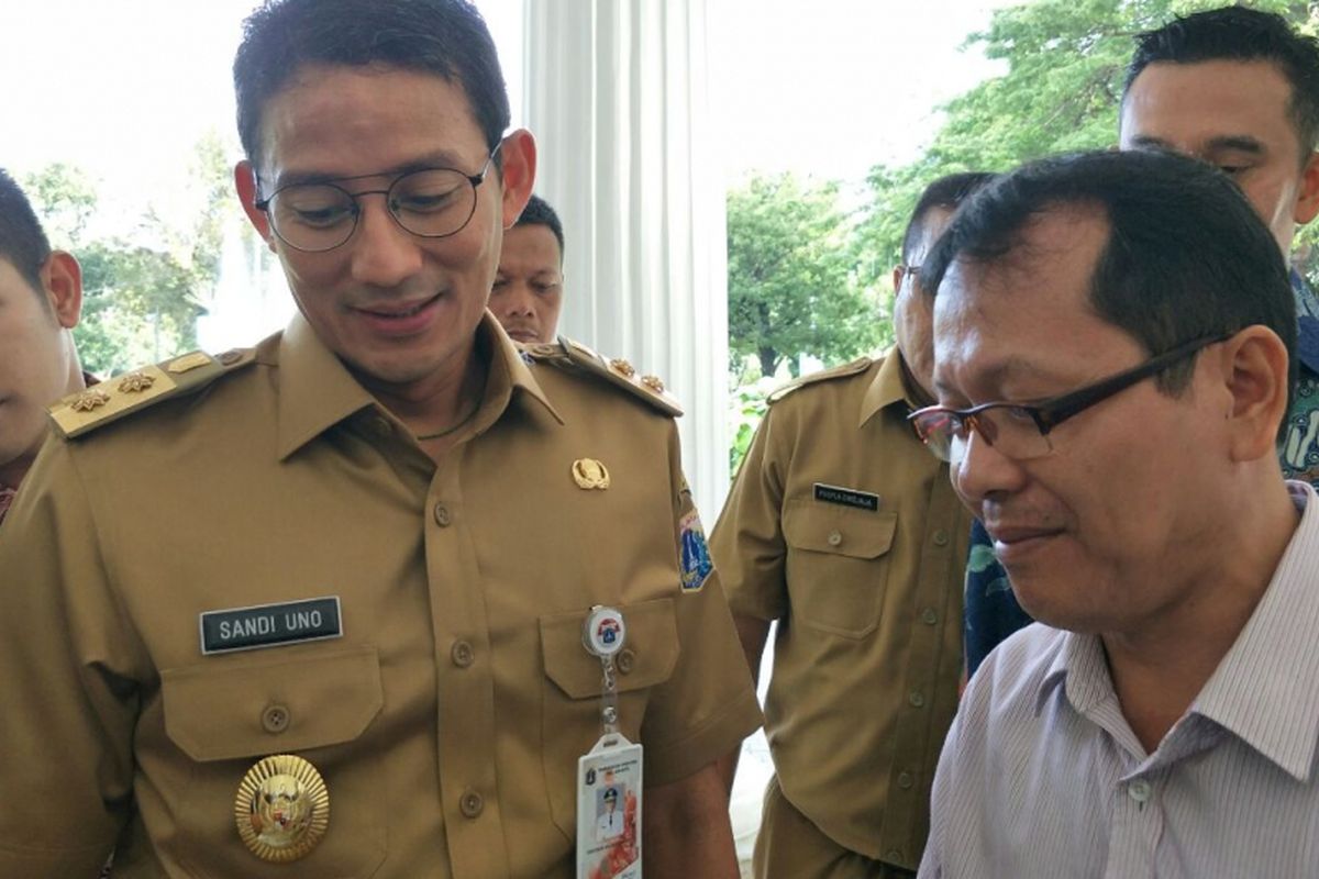 Wakil Gubernur DKI Jakarta Sandiaga Uno di Balai Kota DKI Jakarta, Jalan Medan Merdeka Selatan, Senin (4/12/2017). 