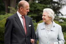 Ratu Elizabeth dan Pangeran Philip, Kisah Cinta Membentang 73 Tahun
