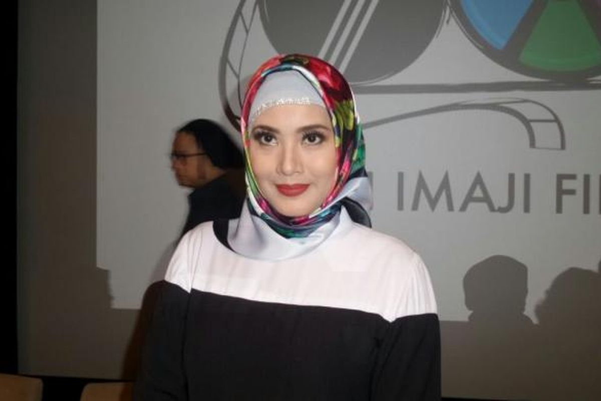 Elma Theana diabadikan di XXI Lounge Plaza Indonesia, Thamrin, Jakarta Pusat, Jumat (24/2/2017).