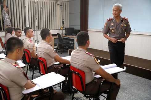 Penuhi Keinginan Orangtua, Ganjar Pranowo Akhirnya Jadi Polisi, tapi...