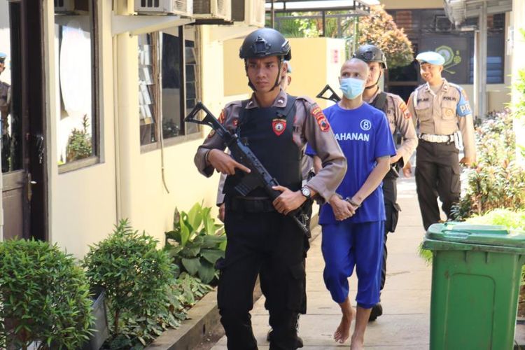 Polisi menangkap JS (50), pria paruh baya menganiaya karyawati koperasi simpan pinjam di wilayah Kecamatan Kejobong, Purbalingga, Jawa Tengah, Selasa (18/7/2023).