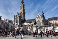 Perjalanan dari Brussel ke Den Haag, Mampirlah di Antwerp