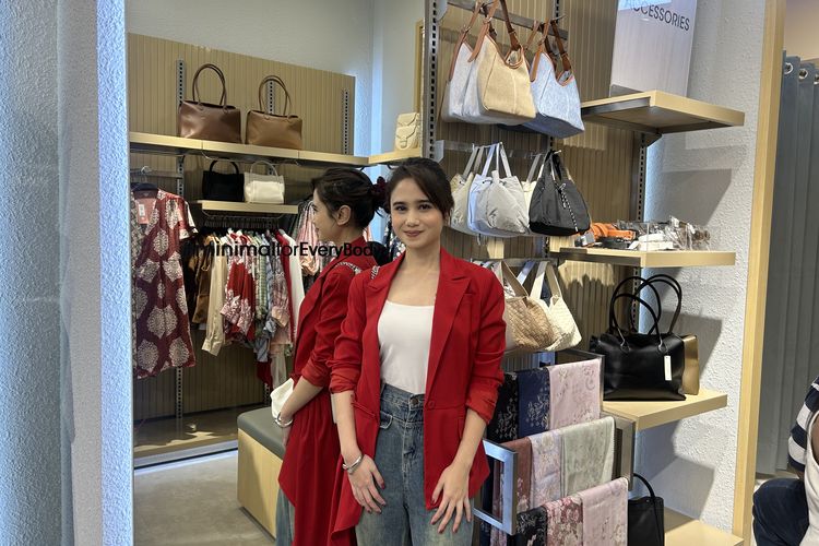 Tissa Biani Sebutkan Fashion Item Wajibnya, Simple tapi Tetap Stylish