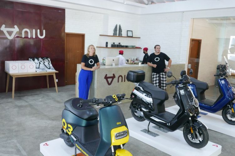 Peresmian flagship store pertama NIU Mobility di Bali