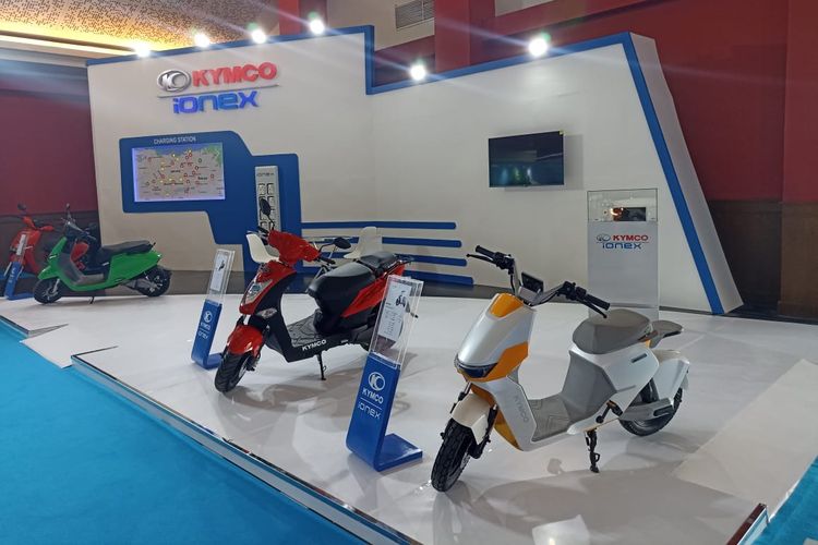 Foto : Kymco Ikut Ramaikan Pameran Kendaraan Listrik PEVS 2024