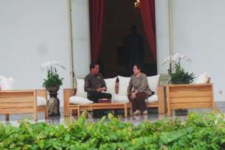 Presiden Joko Widodo menerima Ketua Umum PDI-P Megawati Soekarnoputri di Istana Merdeka, Jakarta, Senin (21/11/2016).