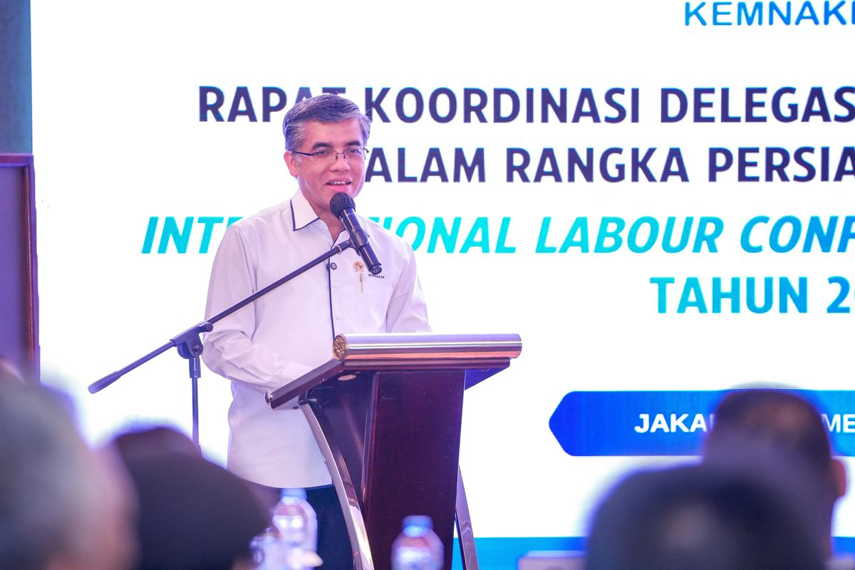 Menteri Ketenagakerjaan (Menaker) RI, Yassierli dalam Rapat Koordinasi Delegasi Tripartit Indonesia di Jakarta, Senin (26/5/2025). Rakor ini digelar sebagai persiapan menjelang ILC ke-113 yang akan berlangsung pada 2 hingga 13 Juni 2025 di Kantor Pusat ILO dan Kantor PBB di Jenewa, Swiss.