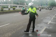 Tips Aman Berkendara Menghadapi Ranjau Paku di Jalan Protokol Jakarta