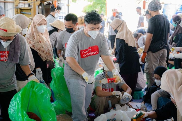 Sanitasi dan Sampah Jadi Tantangan, Prudential Dorong Perubahan dari Rumah