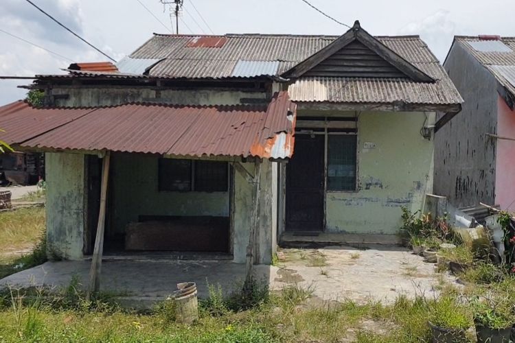 Suasana rumah Nuraidah (78) di Jalan Pelita, Desa Medan Krio, Kecamatan Sunggal, Kabupaten Deli Serdang pada Selasa (3/9/2024).