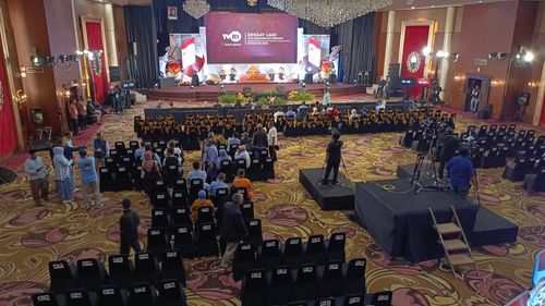 Debat Kandidat Pilkada Kabupaten Bandung Dijaga Ketat, Tamu Dibatasi 100 Orang