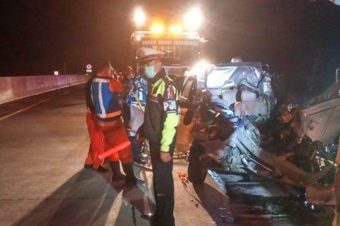 Avanza Rombongan Pelajar SMKN Kecelakaan di Tol Pandaan-Malang, 3 Pelajar dan Sopir Tewas