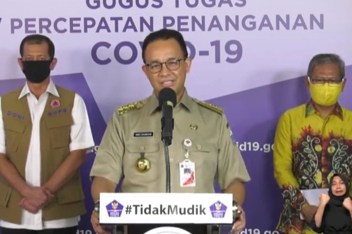 Gubernur DKI Jakarta Anies Baswedan dalam konferensi pers dengan Kepala BNPB Doni Monardo, Senin (25/5/2020)