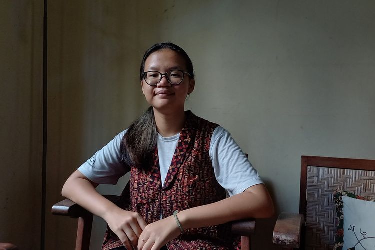 Wilang saat diwawancara di runahnya di Banguntaoan, Bantul DIY, Rabu (15/10/2025). Dia bercerita pengalamannya pernah jadi dose di usia belia