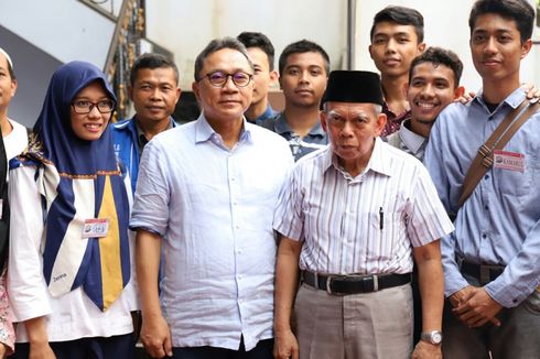 Ketua MPR Yakin Pekerja Indonesia Bisa Bersaing dengan TKA