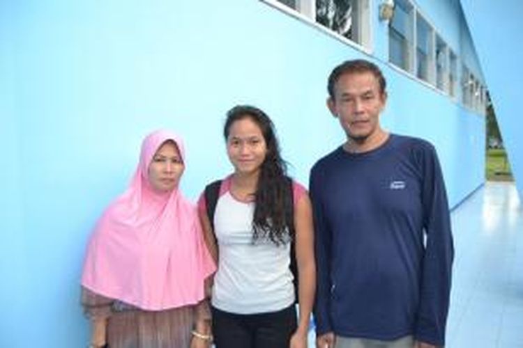 Vanesha Evato bersama kedua orang tua