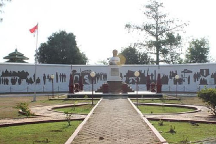 Monumen kebulatan tekad di Rengasdengklok, Karawang, Jawa Barat. Salah satu julukan yang disematkan kepada Kabupaten Karawang adalah Kota Pangkal Perjuangan.