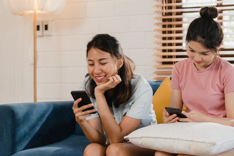 Sulit Bergaul, Gen Z Mengandalkan AI untuk Ngobrol dengan Teman