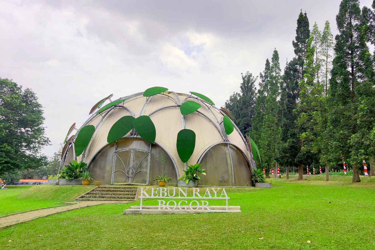 Ilustrasi Kebun Raya Bogor di Kota Bogor, Jawa Barat.