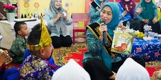 Puncak Harganas, Bunda PAUD Riau Bacakan Dongeng untuk Anak-anak TK di Kampar