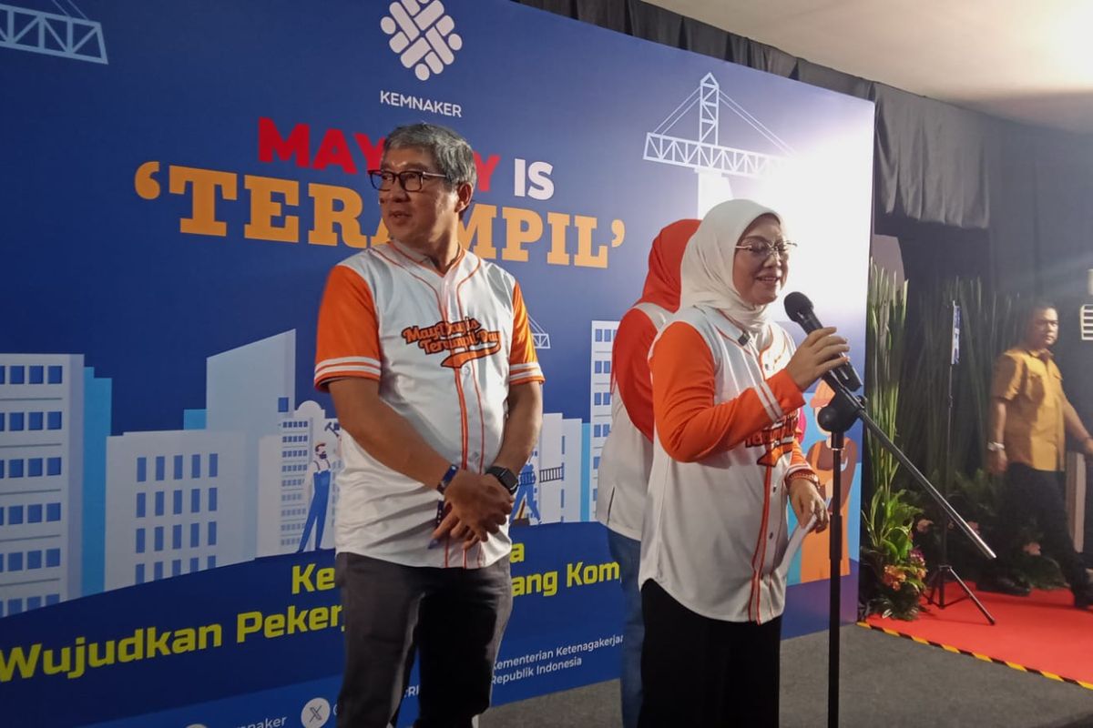 Menteri Ketenagakerjaan (Menaker) Ida Fauziyah usai menghadiri acara TMIIN Skill Contest di Jakarta, Rabu (1/5/2024).