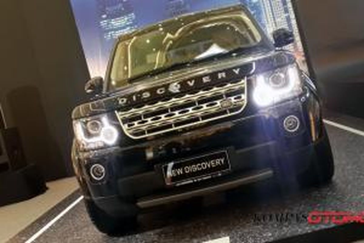 Land Rover New Discovery 2014 resmi meluncur, di Jakarta, Sabtu (22/3/2014). Harga tipe terendah Rp 2,05 miliar.