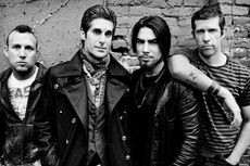 Lirik dan Chord Lagu Summertime Rolls - Jane’s Addiction