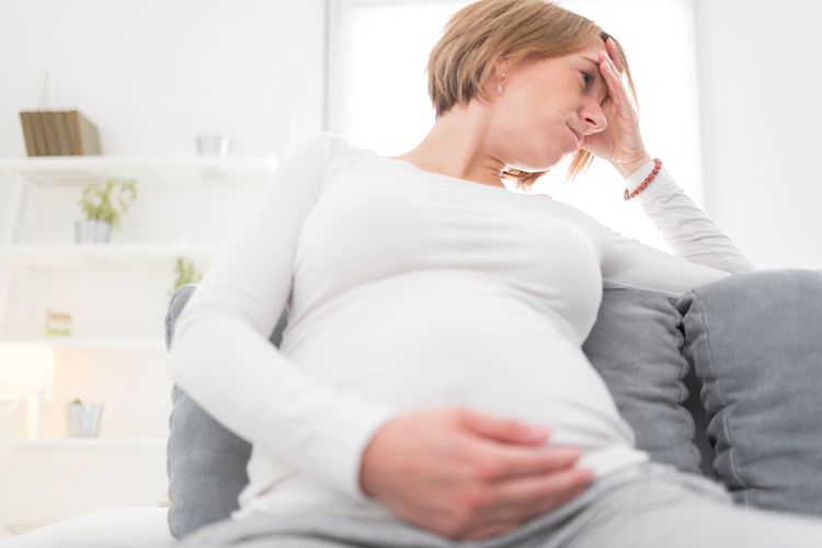 Ilustrasi tekanan darah tinggi pada ibu hamil pascamelahirkan