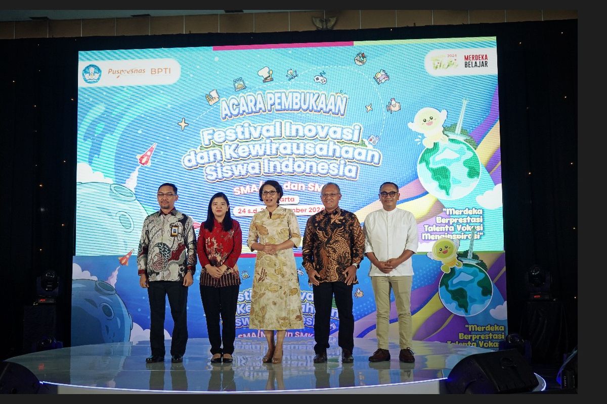 Festival Inovasi dan Kewirausahaan Siswa Indonesia (FIKSI) kembali hadir di Smesco Convention Hall, Jakarta Selatan mulai 24 sampai dengan 29 September 2024.