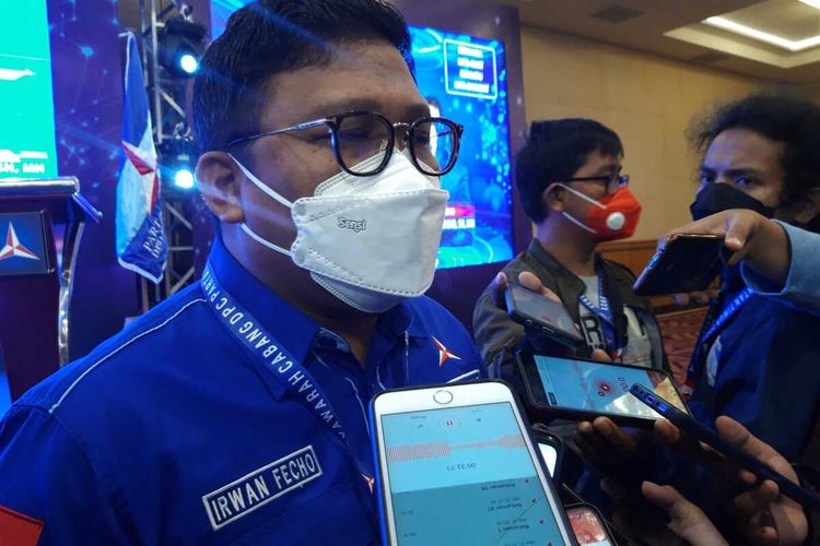 Irwan Simanjuntak, Ketua DPD Demokrat Kaltim menyoroti wacana urunan untuk membangun IKN Nusantara