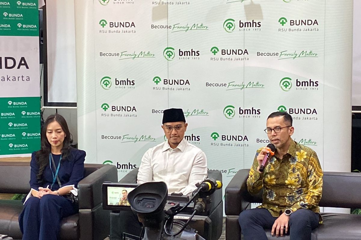 Ketua Umum Partai Solidaritas Indonesia (PSI) sekaligus putra bungsu Presiden Joko Widodo, Kaesang Pangarep, di RSU Bunda, Jakarta Pusat, Selasa (15/10/2024). 