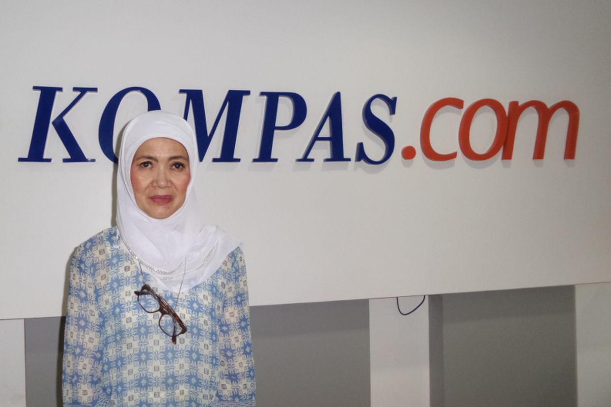 Damayanti Noor ketika berkunjung ke kantor redaksi Kompas.com, Palmerah Selatan, Jakarta Pusat, Kamis (16/11/2017). Kedatangannya untuk mempromosikan film Chrisye yang diproduksi oleh MNC Pictures.