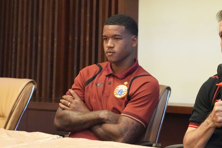 Pelatih Persija Jakarta, Mauricio Souza, dan Alan Cardoso