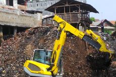 Pemilik Lahan Tempat Sampah di Kali Cipinang Minta Tanahnya Tak Dikikis