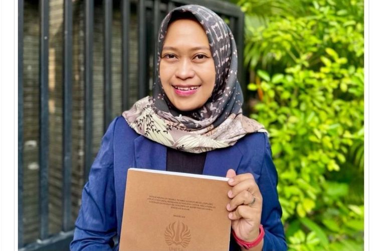 Cerita Rea, Lulusan S3 Terbaik Unesa Raih IPK 4,00, Kembangkan Model Pembelajaran ‘REA’