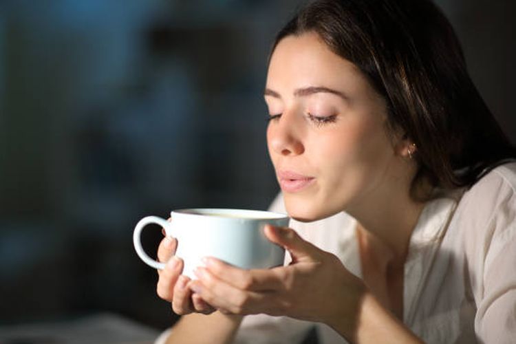 Ilustrasi apakah boleh minum kopi sebelum makan?