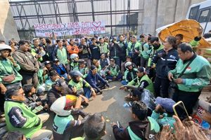 Kawal Warga Pati, Ojol Akan Bermalam di Depan Gedung DPR RI Jelang Demo 27 Agustus