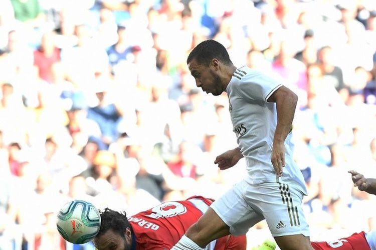 Eden Hazard mencetak gol pertamanya bagi Real Madrid pada pertandingan Madrid vs Granada dalam lanjutan La Liga Spanyol di Stadion Santiago Bernabeu, 5 Oktober 2019. 